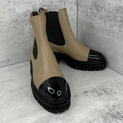 Chanel Chelsea Boots "Beige-Black"