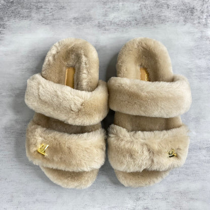 Louis Vuitton Fur Sandals "Beige-Black"