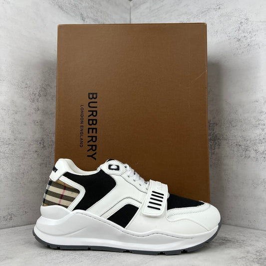 Burberry Ramsey "White-Black"