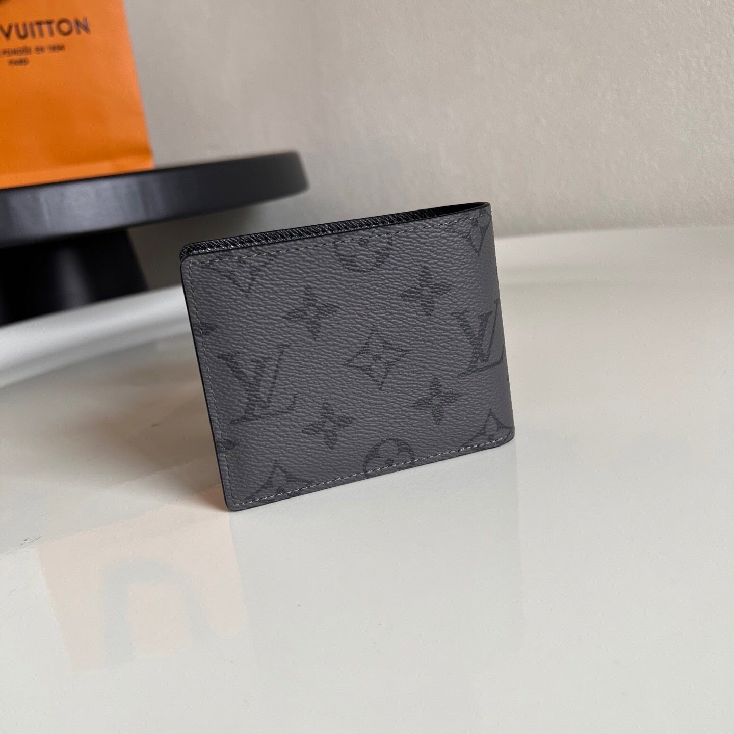 Louis Vuitton Slender Wallet "Monogram Eclipse Reverse"