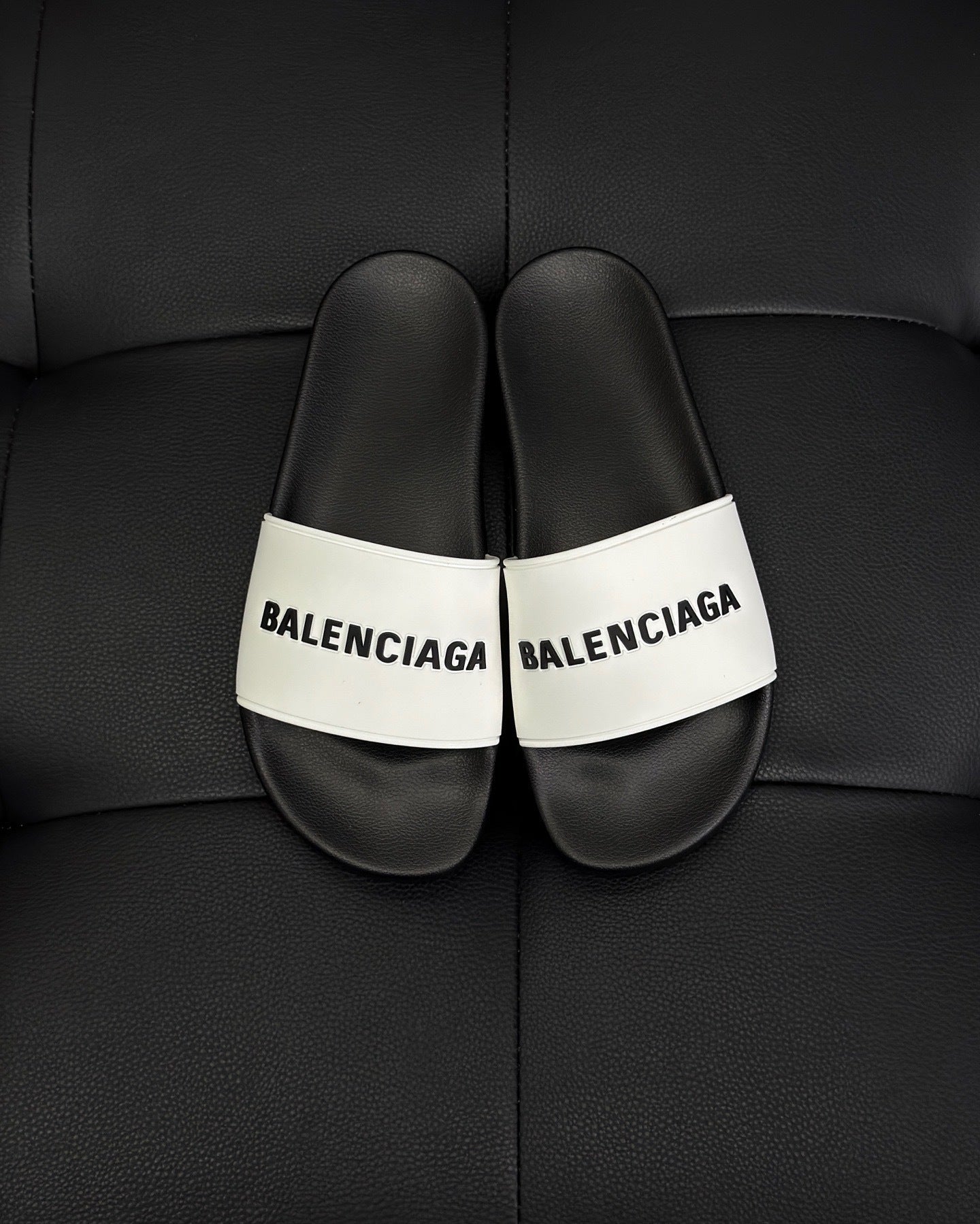 Balenciaga Pool Slide "Black-White"