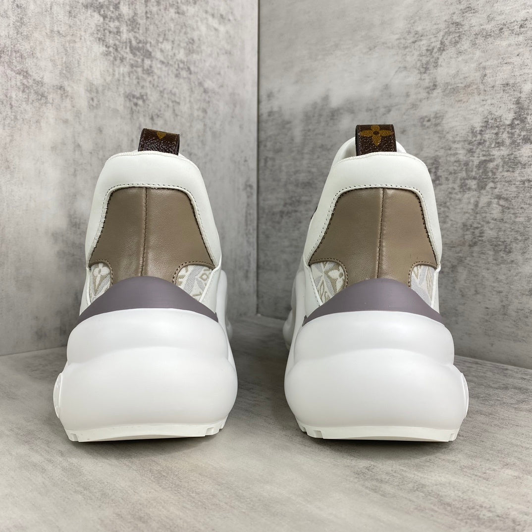 Louis Vuitton Arklight "White-Grey Embroided"