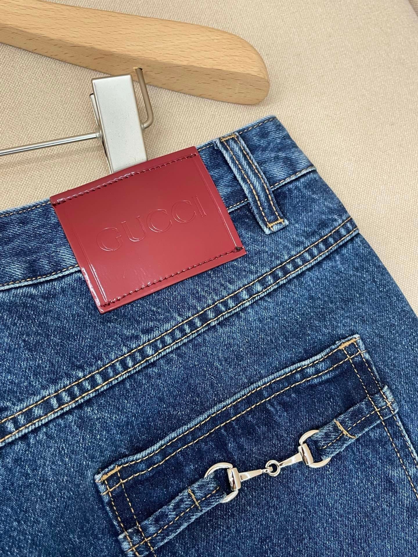 Gucci Cropped Denim Pants