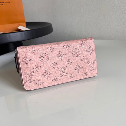 Louis Vuitton Zippy Wallet "Mahina Leather"