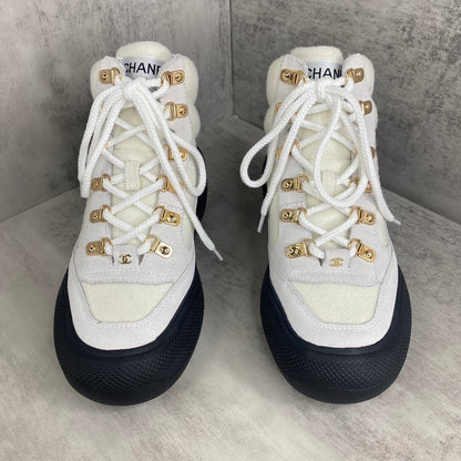 Chanel Snow Boots "White-Black Suede"