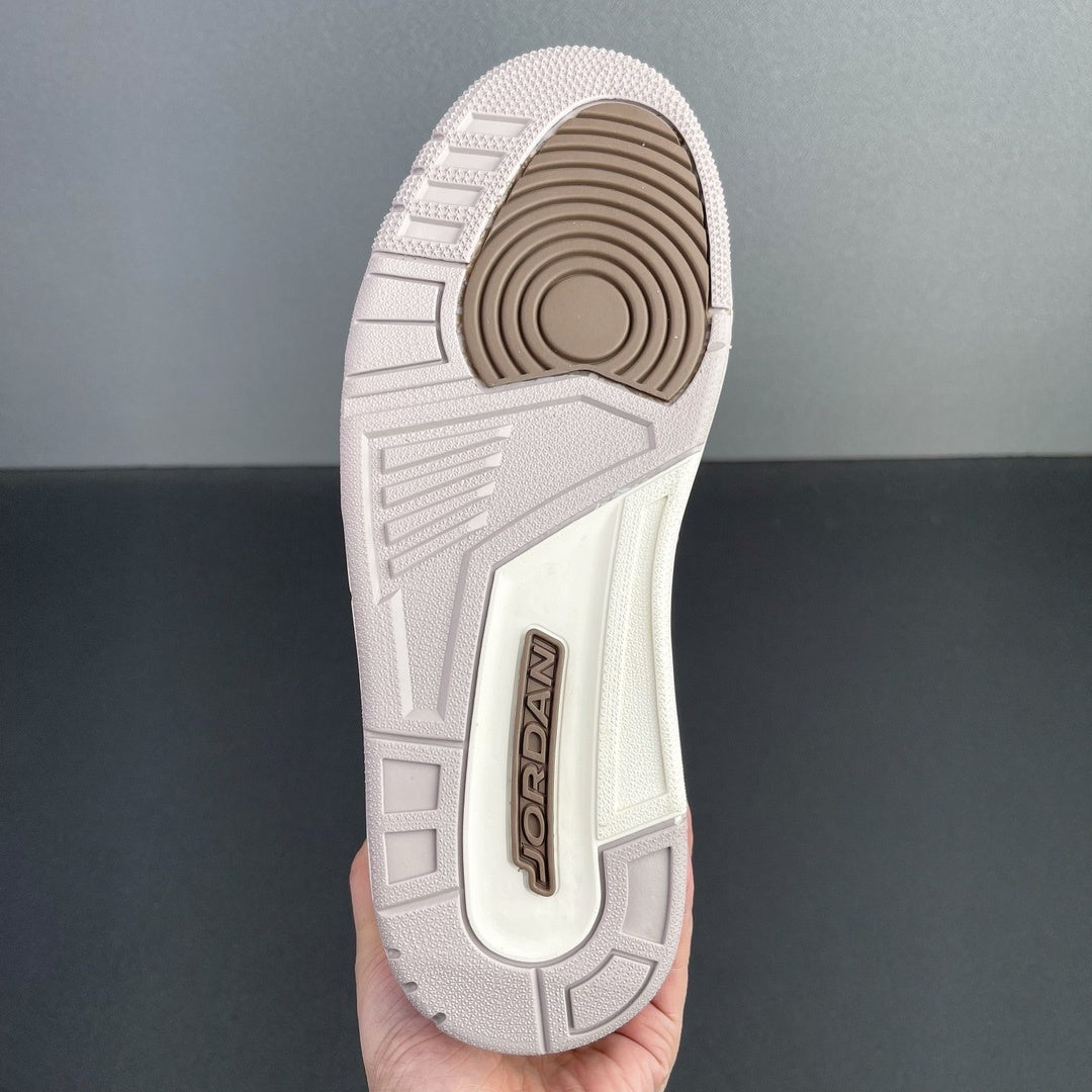 Air Jordan 3 Retro "Light Oreowood Brown"