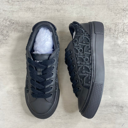 Dior B33 "Black Oblique Embroidery"