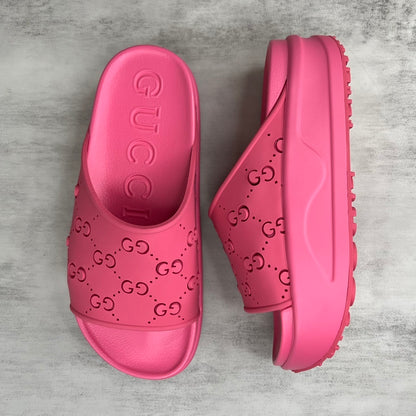Gucci Slides "Pink"