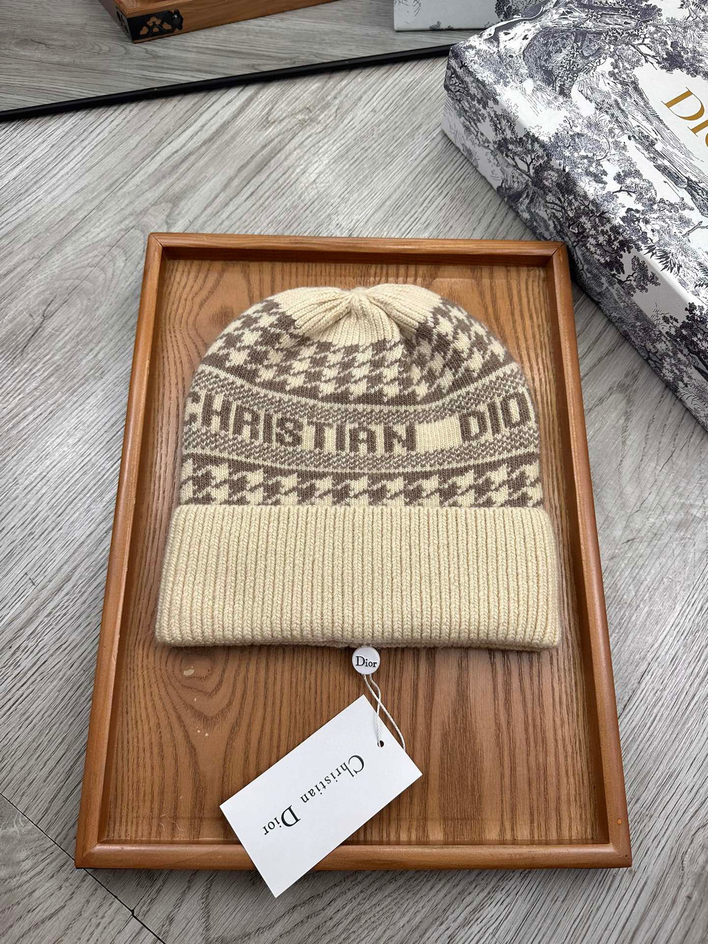 Dior Beanie "Beige"