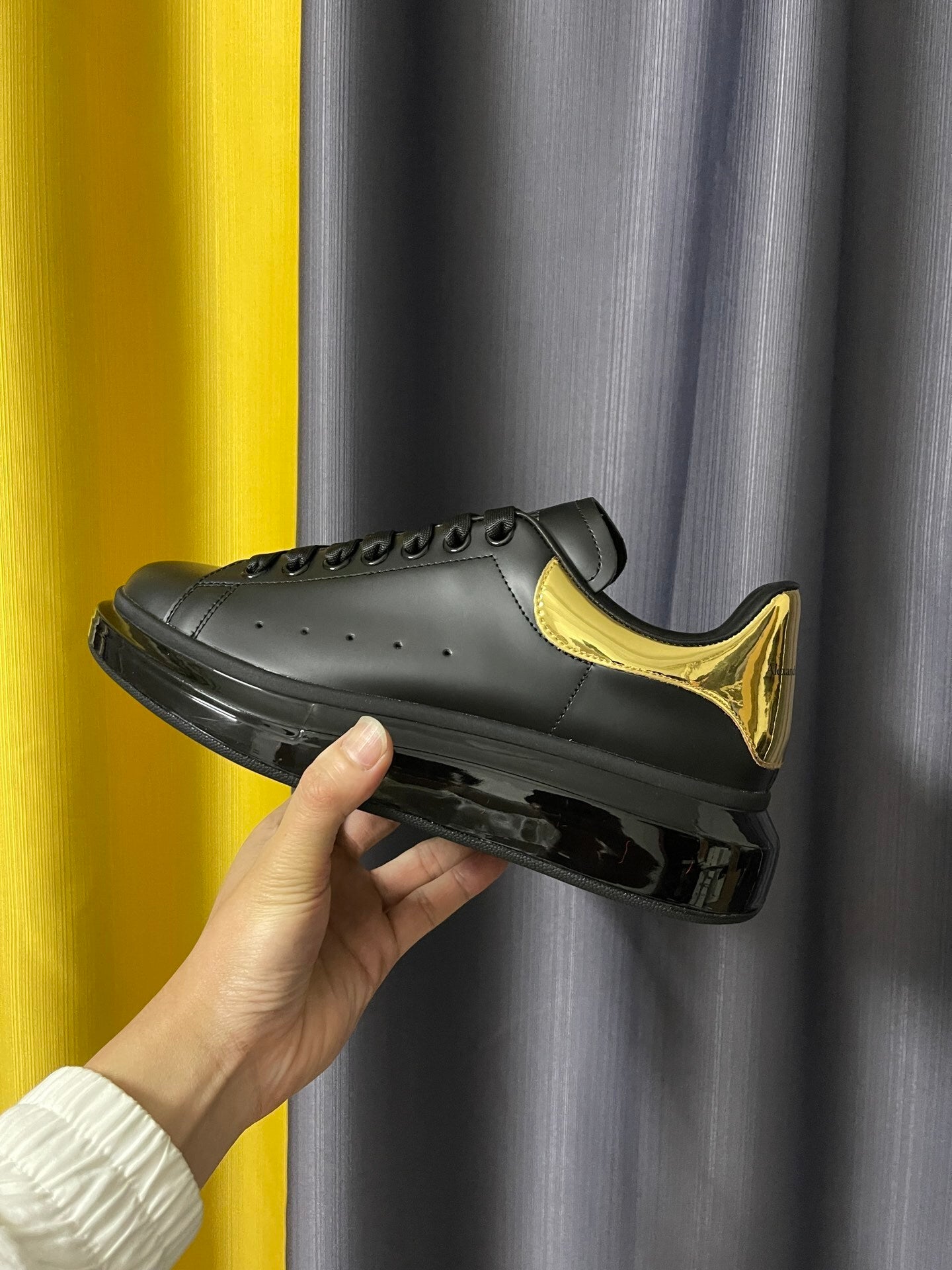 Alexander McQueen Oversized "Black-Gold"