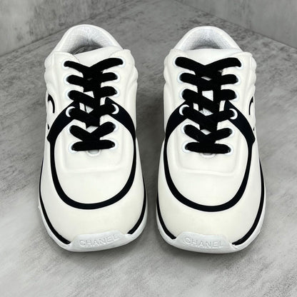 Chanel 22A "White-Black"