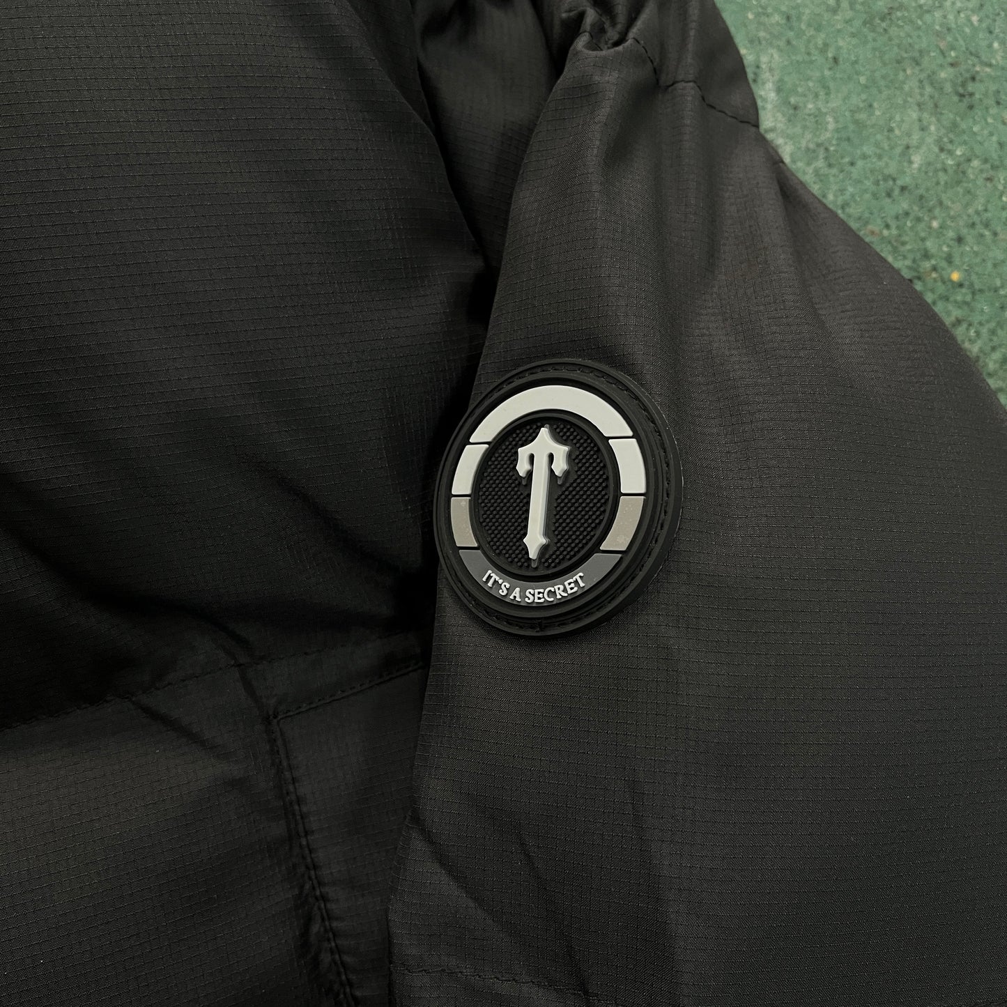 Trapstar Short Decoded Down Jacket "Black-White"