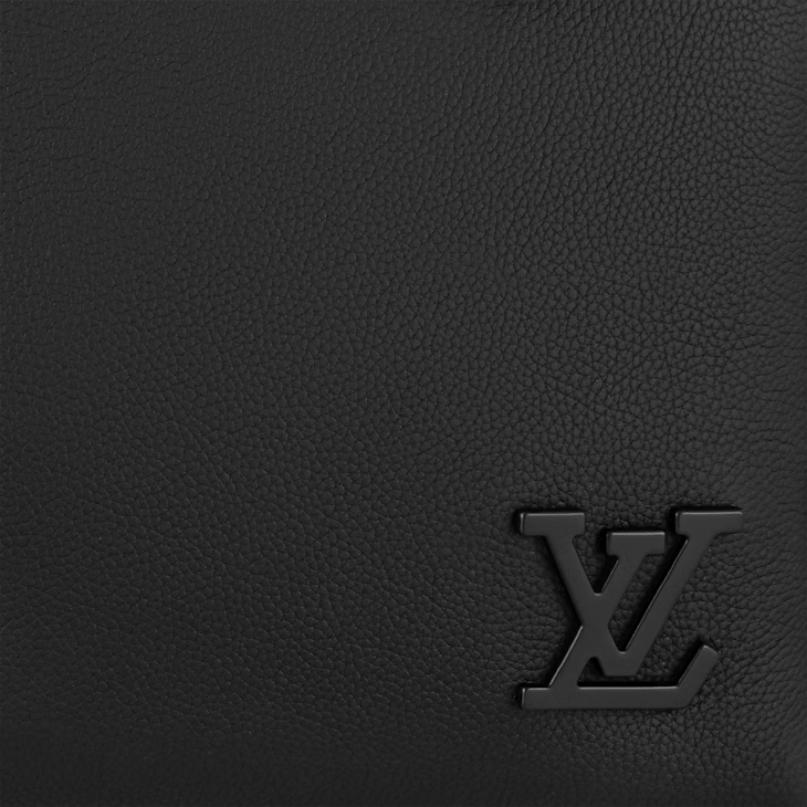 Louis Vuitton Keepall Bandoulière 50 Duffel Bag