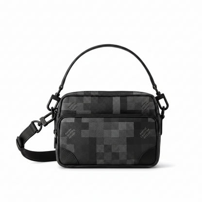 Louis Vuitton Nil Messenger