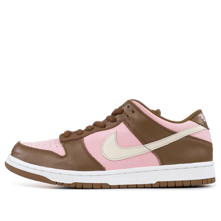 Nike Dunk SB Low "Stussy Cherry"
